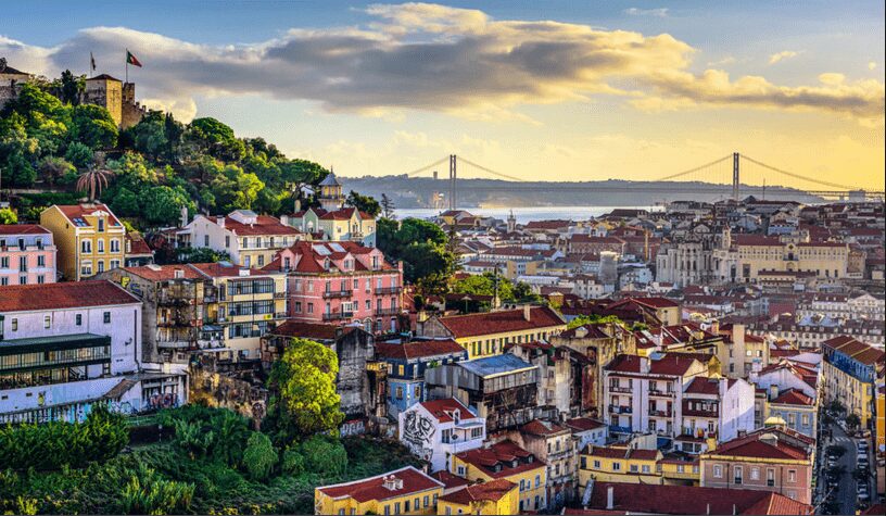 Besoin d'aide pour vous installer à Lisbonne, nous sommes là pour vous aider (explications des démarches administratives, découverte des quartiers, conseils sur la vie culturelle)